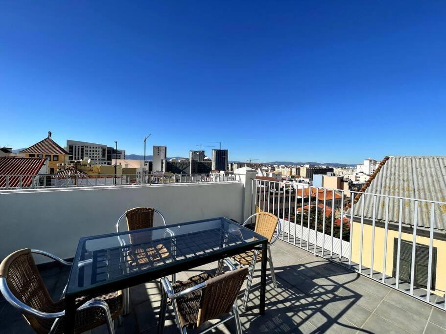 Апартаменти Peaceful 1Br With Shared Terrace At The Nook Гібралтар Екстер'єр фото